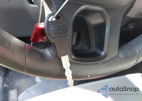 2015 Ram 1500 Tradesman z USA, uszkodzony, nr VIN 1C6RR7KT4FS546916